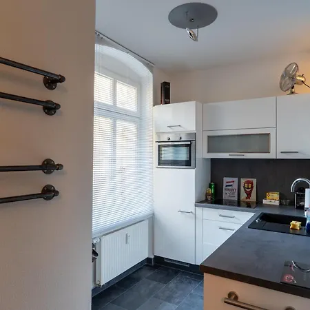 Bevoflats Altbauwohnung Mit Balkon Prenzlauer Berg * Берлин